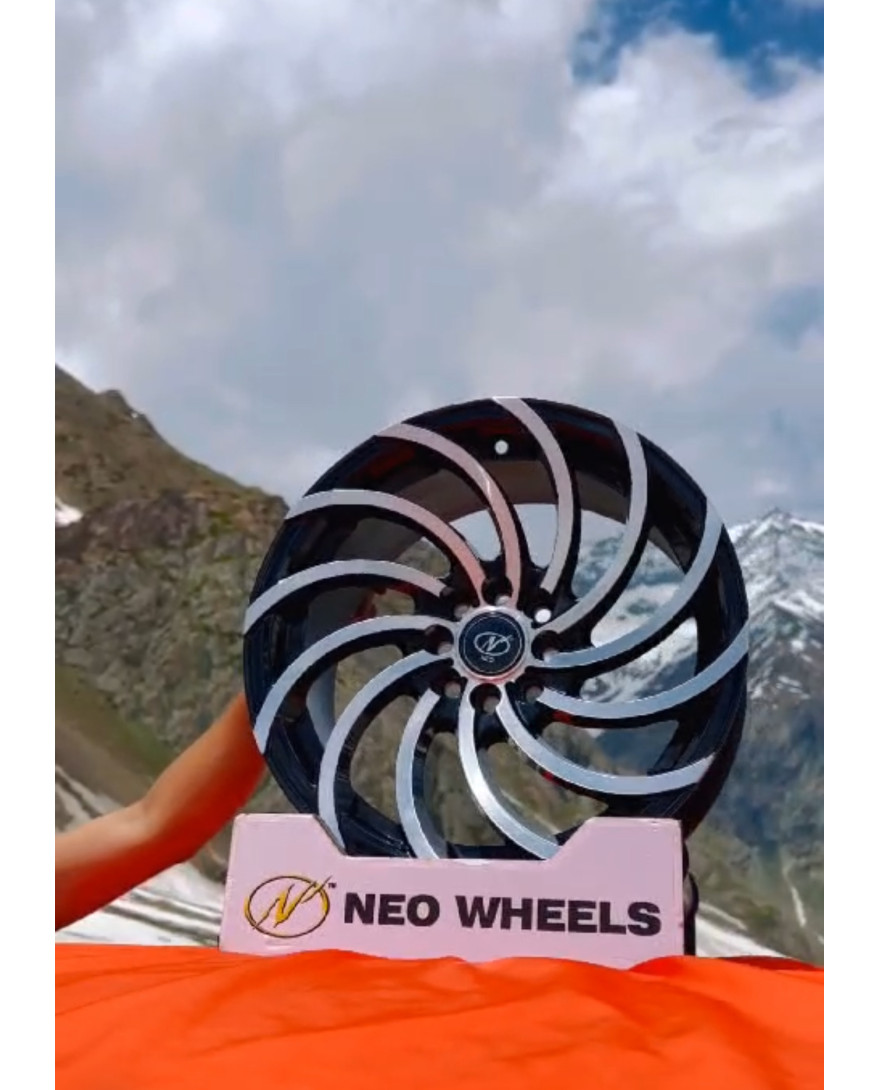 Carsutra CS 71 MACK WHEELS STAND